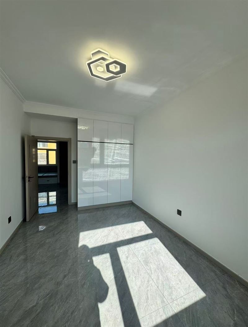 北岸49號(hào)樓賣四樓