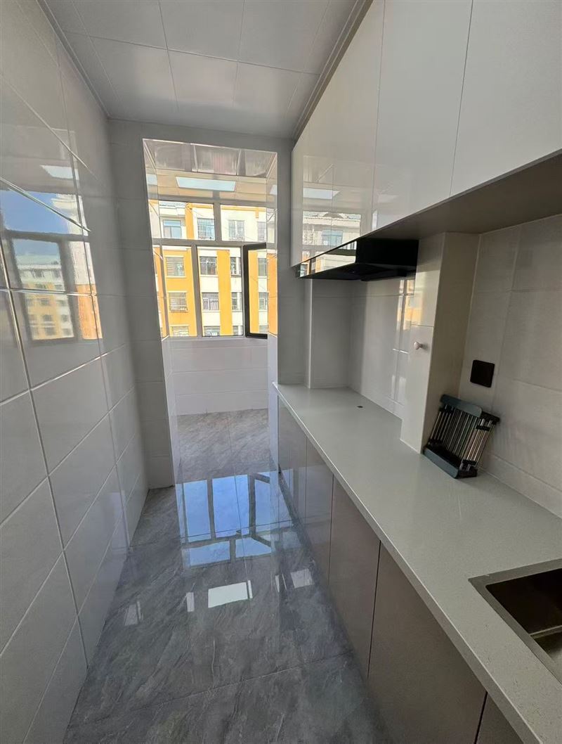 北岸49號(hào)樓賣四樓