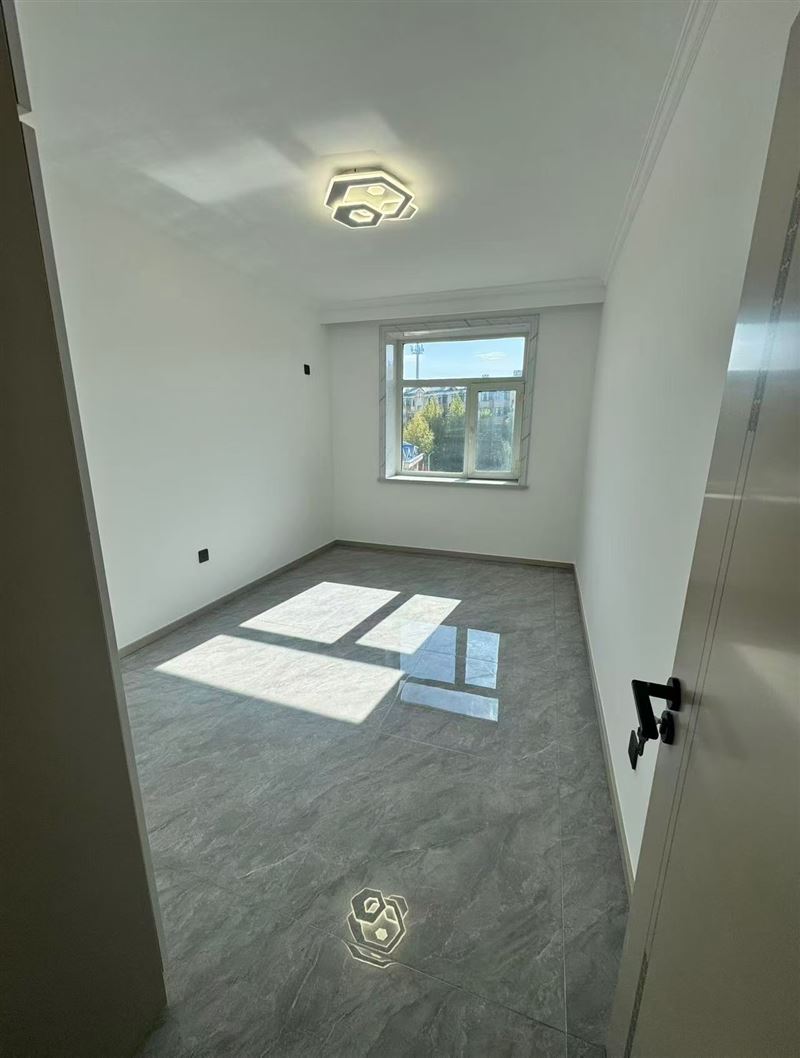 北岸49號(hào)樓賣四樓