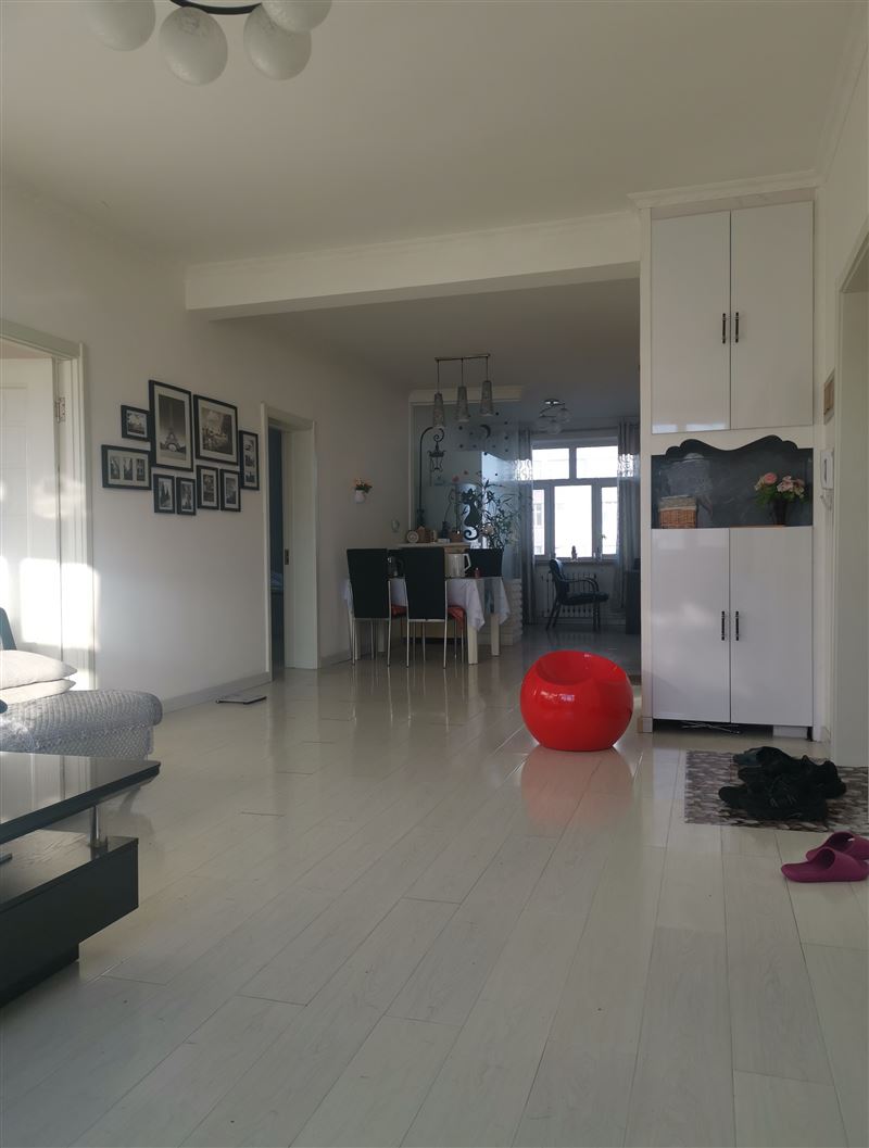 賣樓運(yùn)管公寓6樓107平