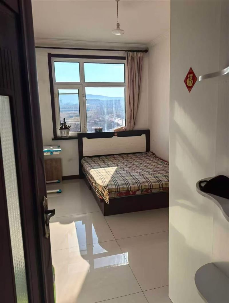 歐洲新城6樓67平18.5