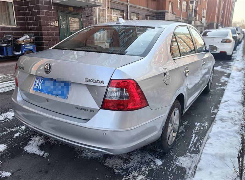 自動擋斯柯達(dá)昕銳